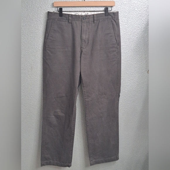 Eddie Bauer Olive Green Classic Fit Jeans   Size 32x30 - Picture 1 of 6